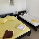 Nuka - One Bedroom With Terrace Appartamento *