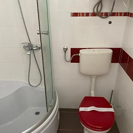Nuka - One Bedroom With Terrace Vir