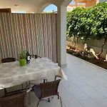 Apartament Nuka - One Bedroom With Terrace Vir