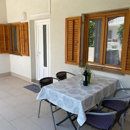 Apartment Nuka - One Bedroom With Terrace *