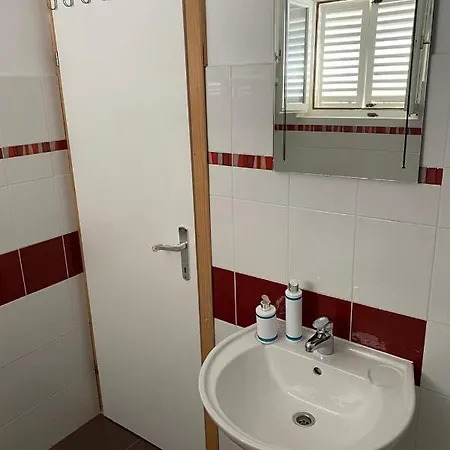 Nuka - One Bedroom With Terrace Apartment