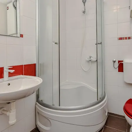 Nuka - One Bedroom With Terrace Apartamento