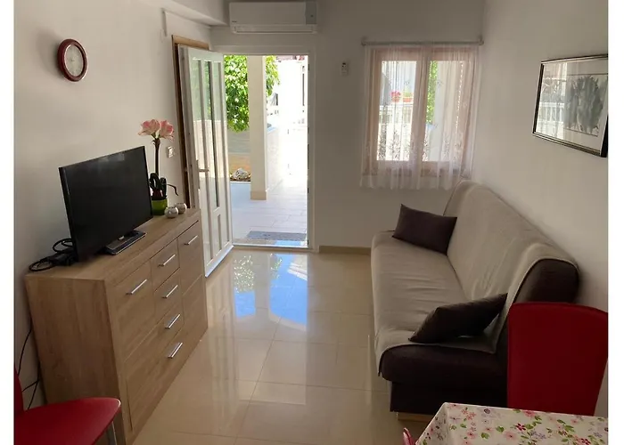 Apartman Nuka - One Bedroom With Terrace *
