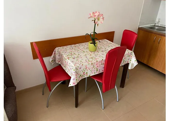 Nuka - One Bedroom With Terrace * Vir