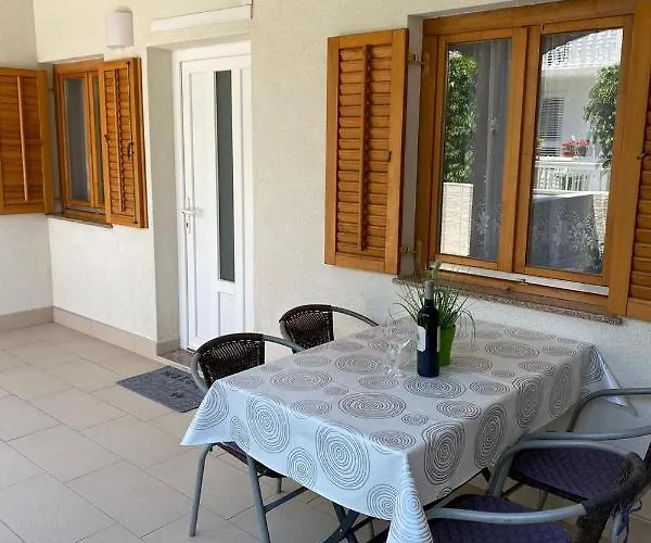 Apartman Nuka - One Bedroom With Terrace *